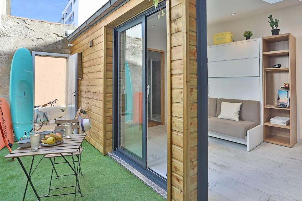 Tiny Studio Terrasse, Hypercentre La Plage A 2 Pas ! Ле-Сабль-д’Олон Экстерьер фото
